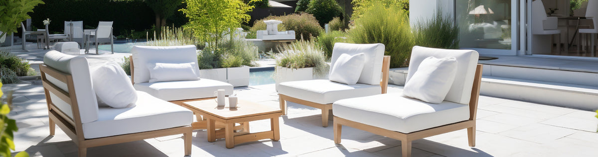 Terrasse eines Wohnhauses mit unsichtbarer Aussenbeschallung