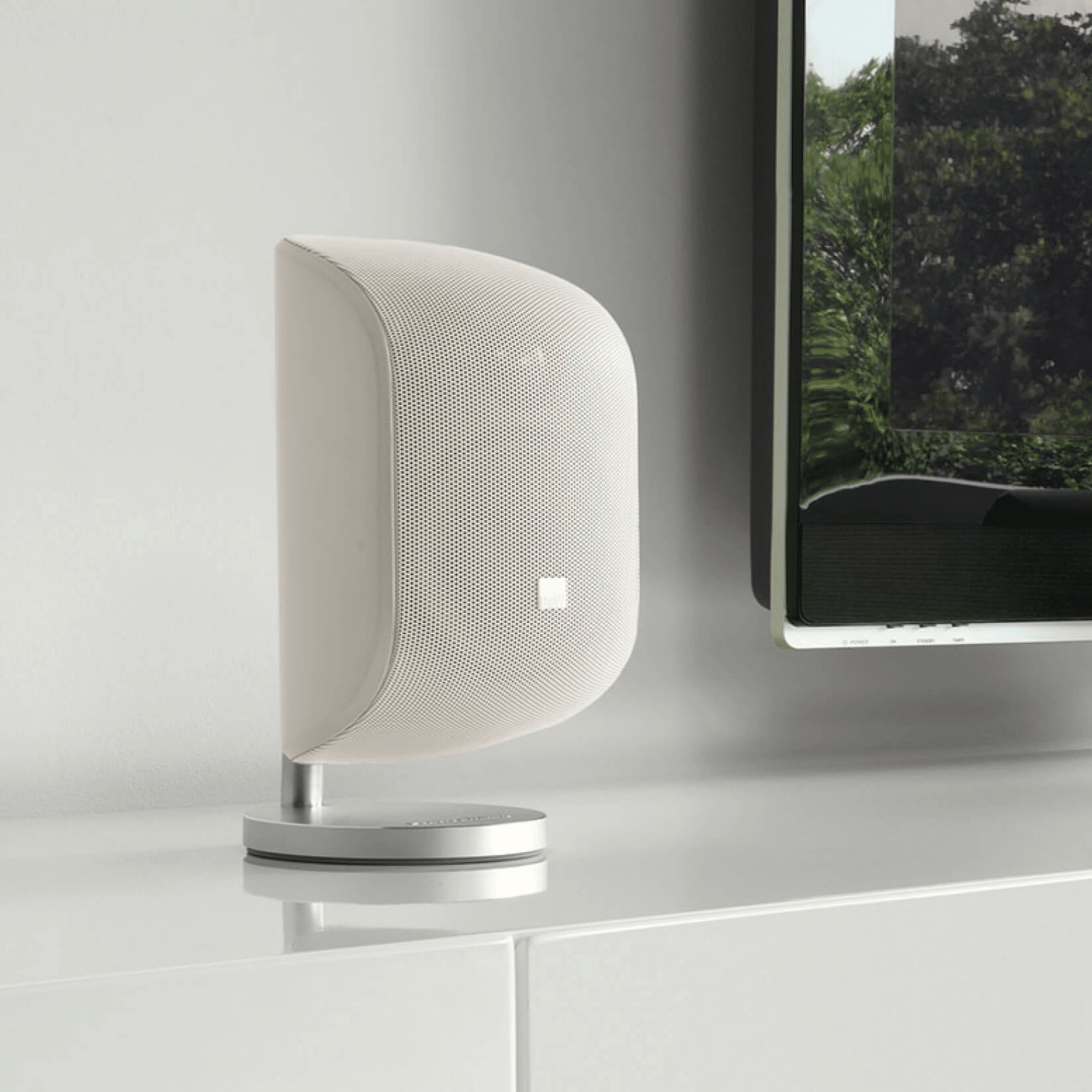 Bowers &amp; Wilkins M-1 - HiFi-Profis Darmstadt